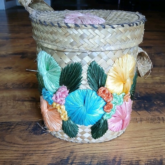Vintage 1950s Woven Straw Raffia Floral Bucket Bag Purse Beach Picnic Tote MCM - Picture 1 of 14